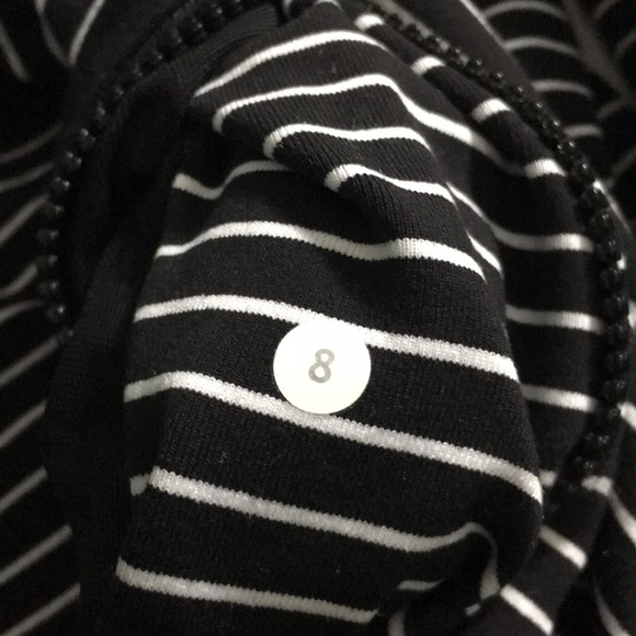 Lululemon • Parallel Stripe Define Jacket-size 8 - Picture 9 of 9